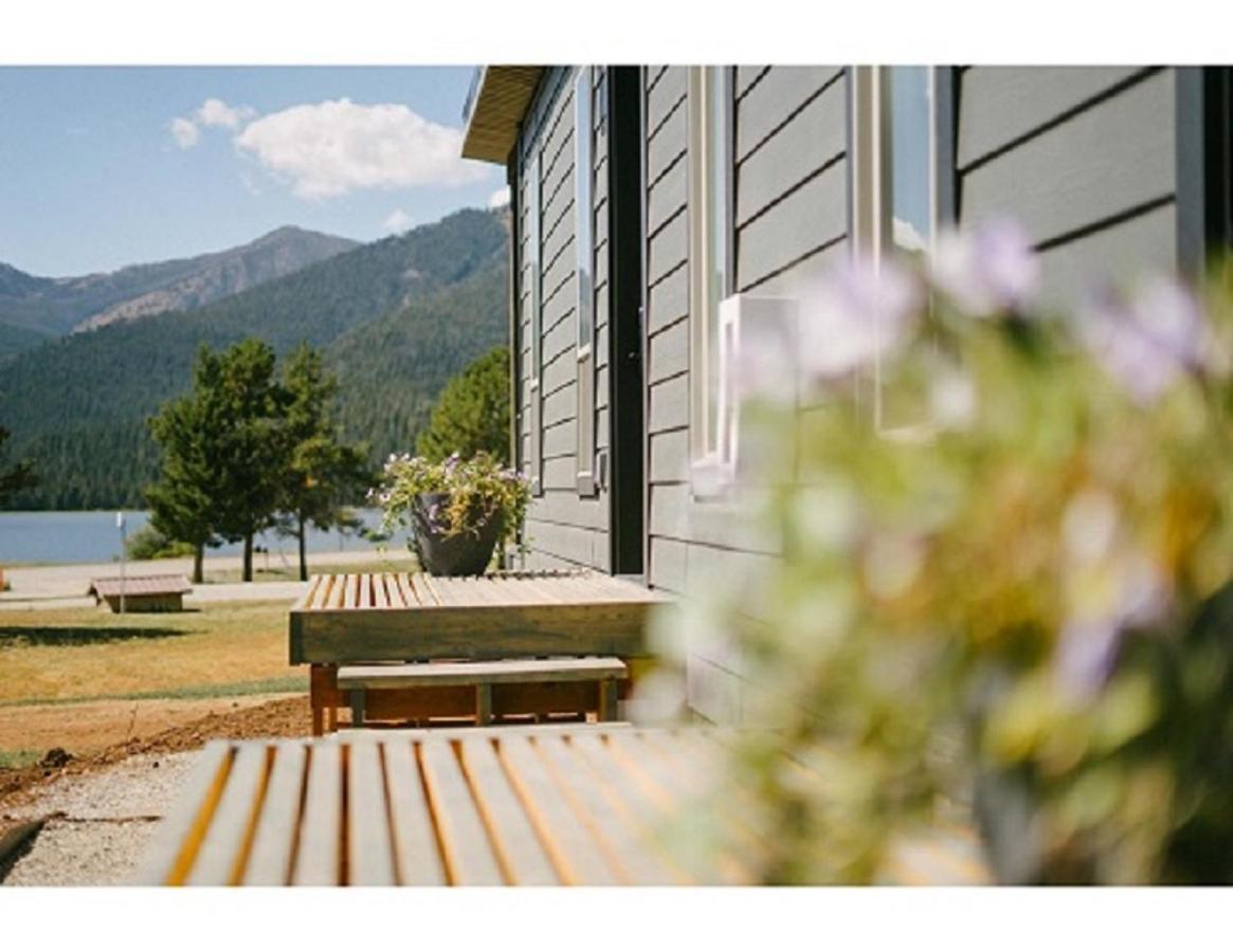 Terra Nova Cabins Вест-Йеллоустоун Екстер'єр фото